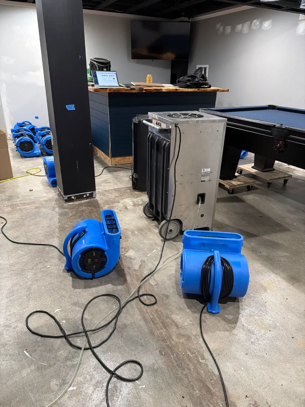 Commercial water mitigation in Greenwood Park, Indiana